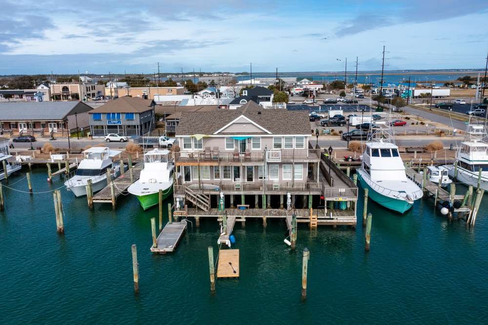 Banner for Mooresville, North Carolina